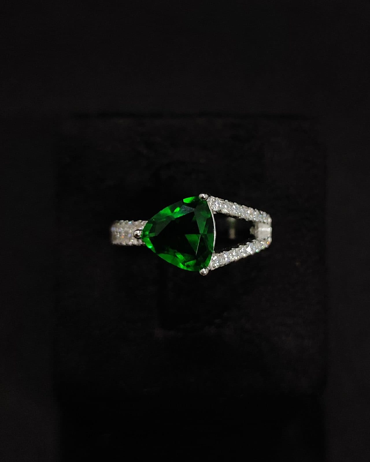 Ring — view 2