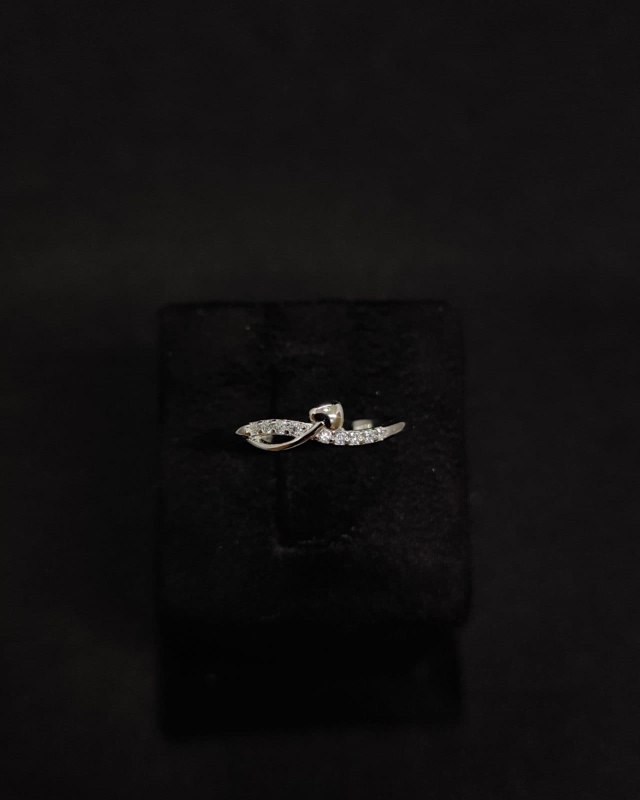 Ring — view 2
