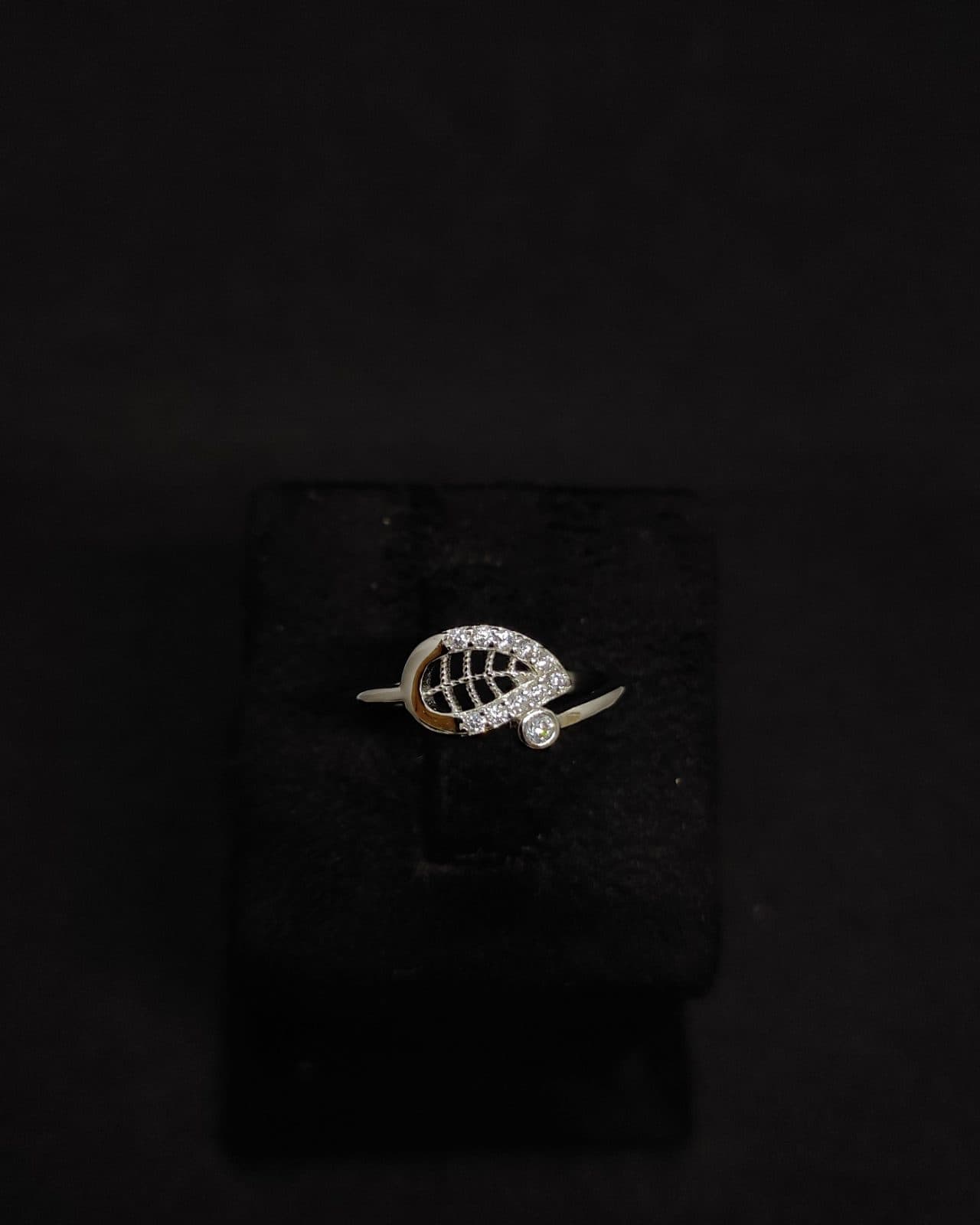 Ring — view 2