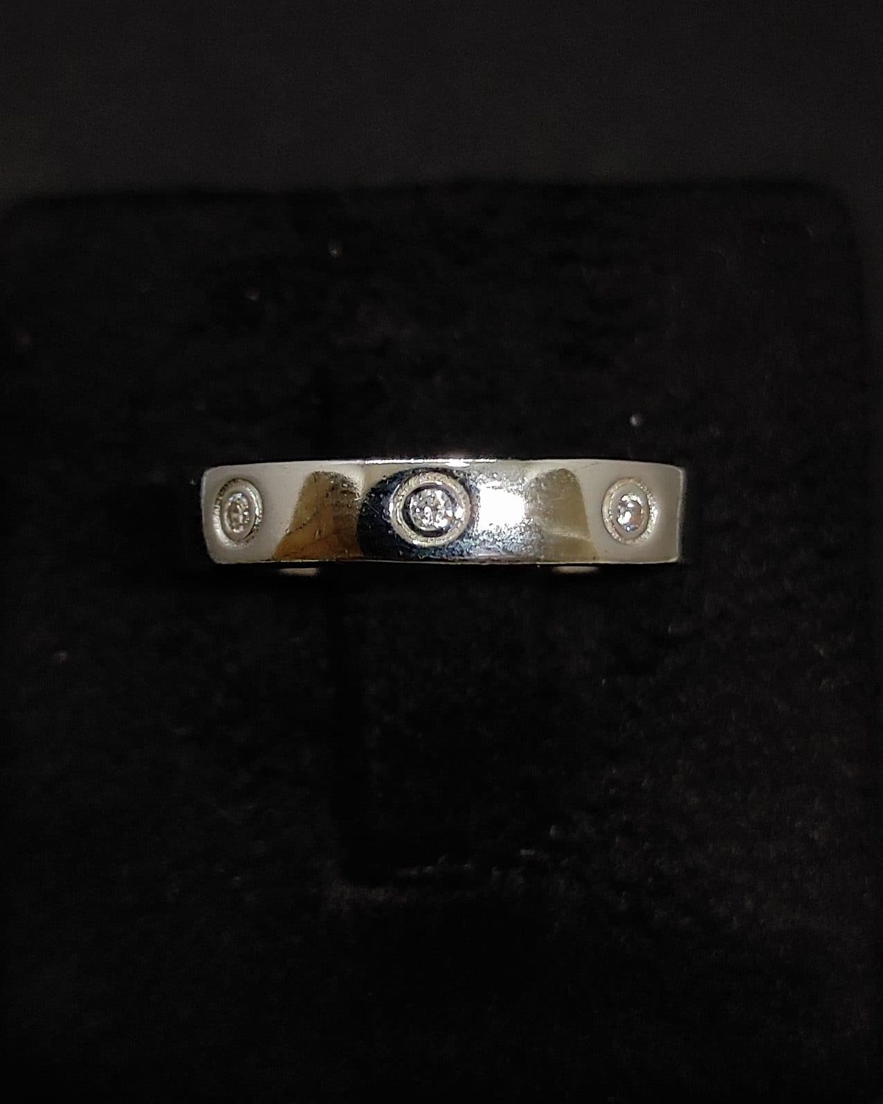Ring — view 1