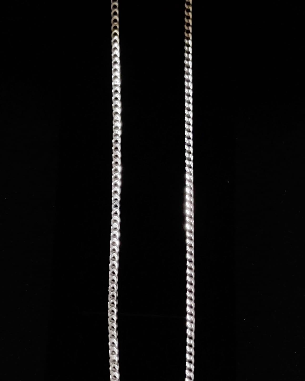 Chain — view 2