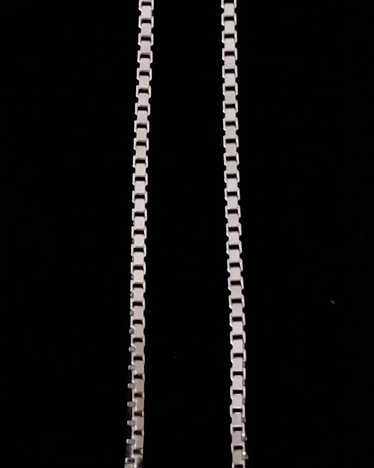 Chain — view 2