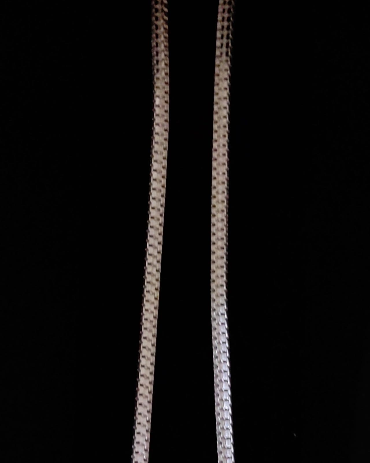 Chain — view 2