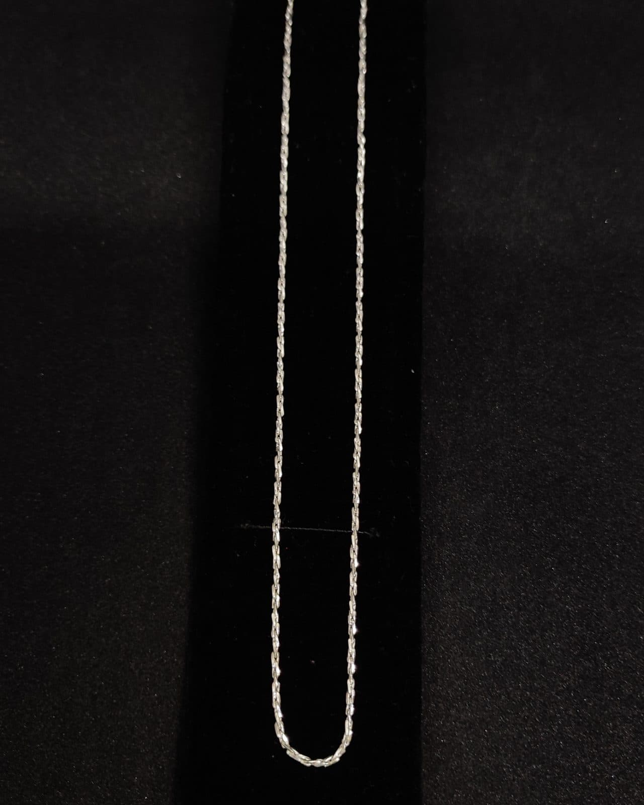 Chain — view 1