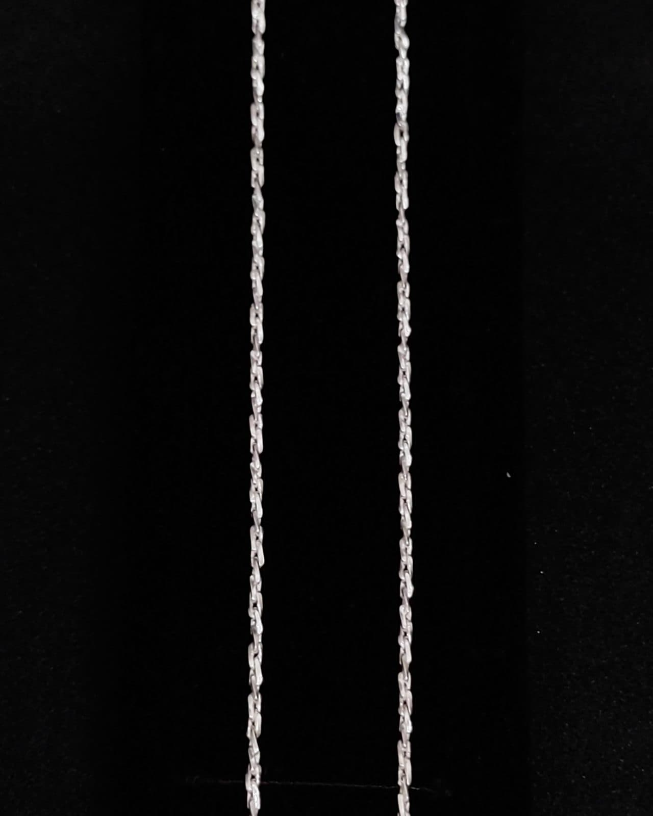 Chain — view 2