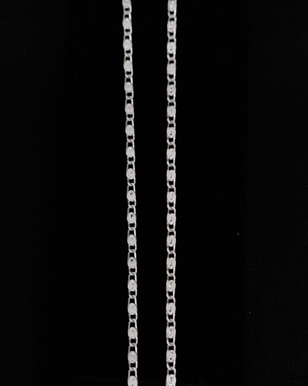 Chain — view 2