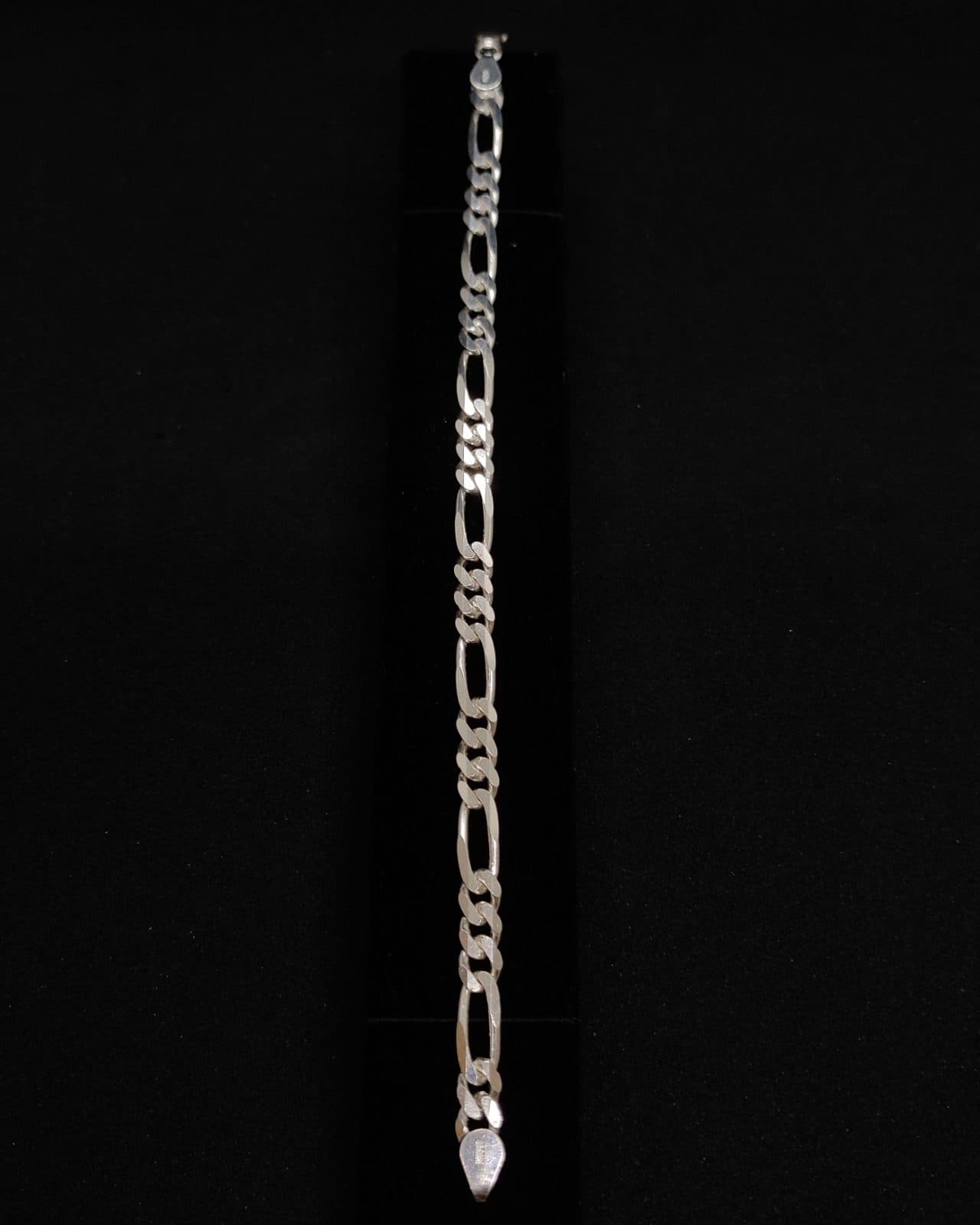 Bracelet — view 1