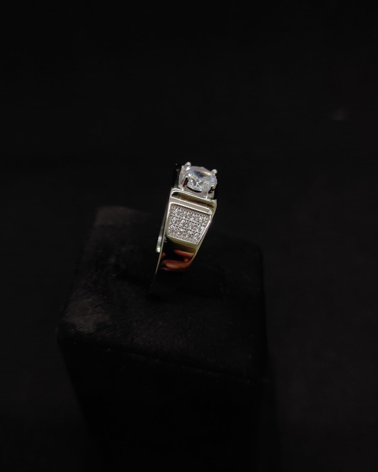 Ring — view 2