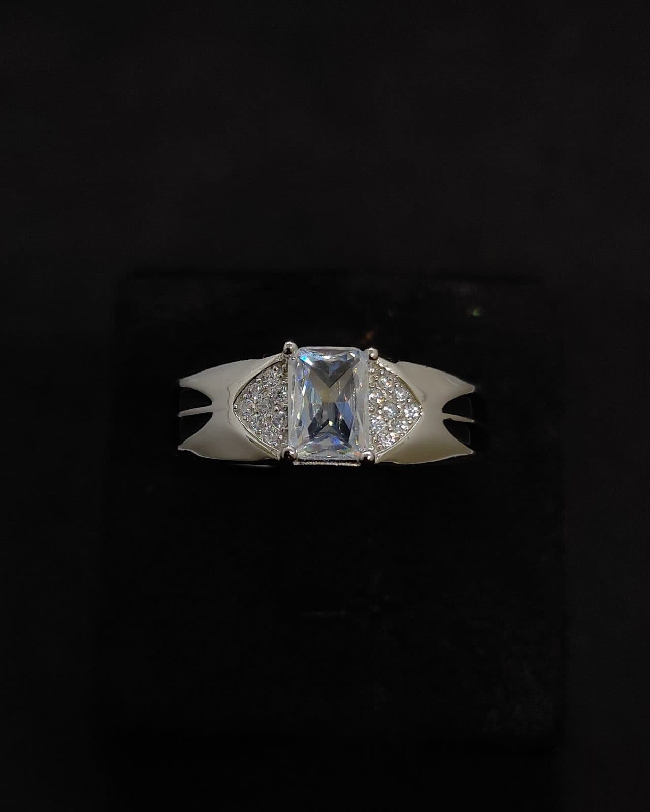 Ring — view 1