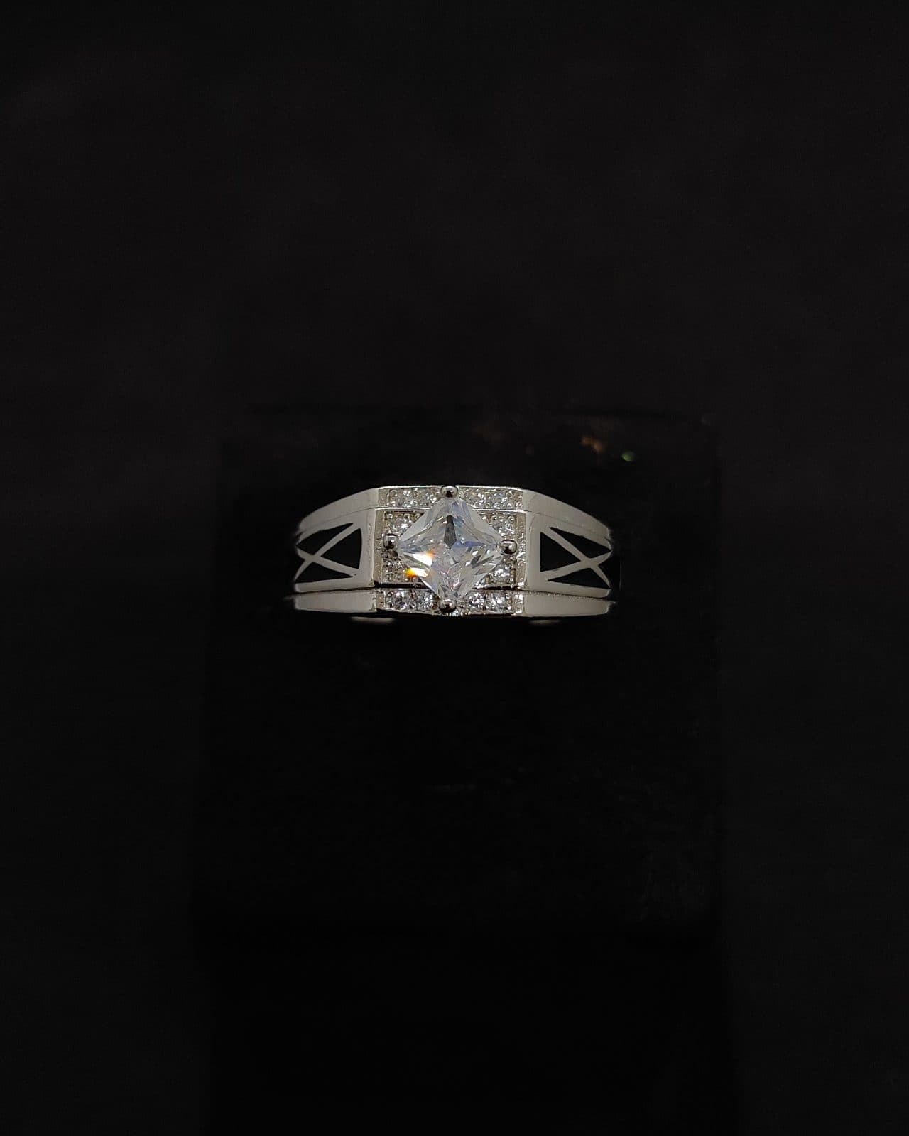 Ring — view 1