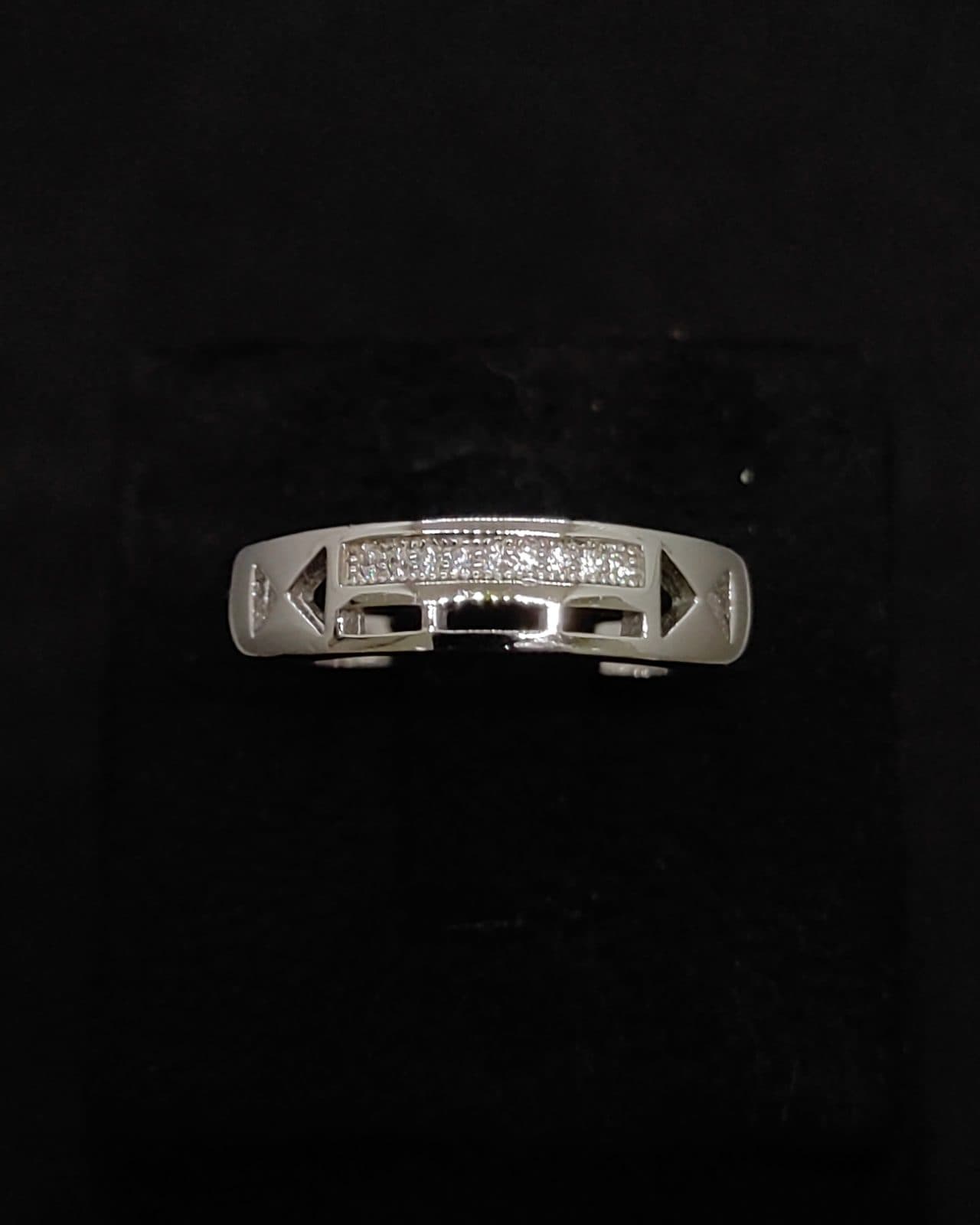Ring — view 1