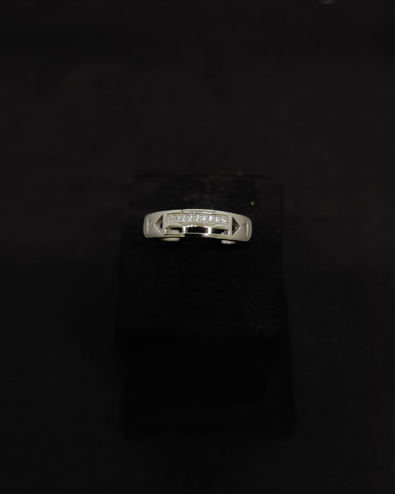 Ring — view 2