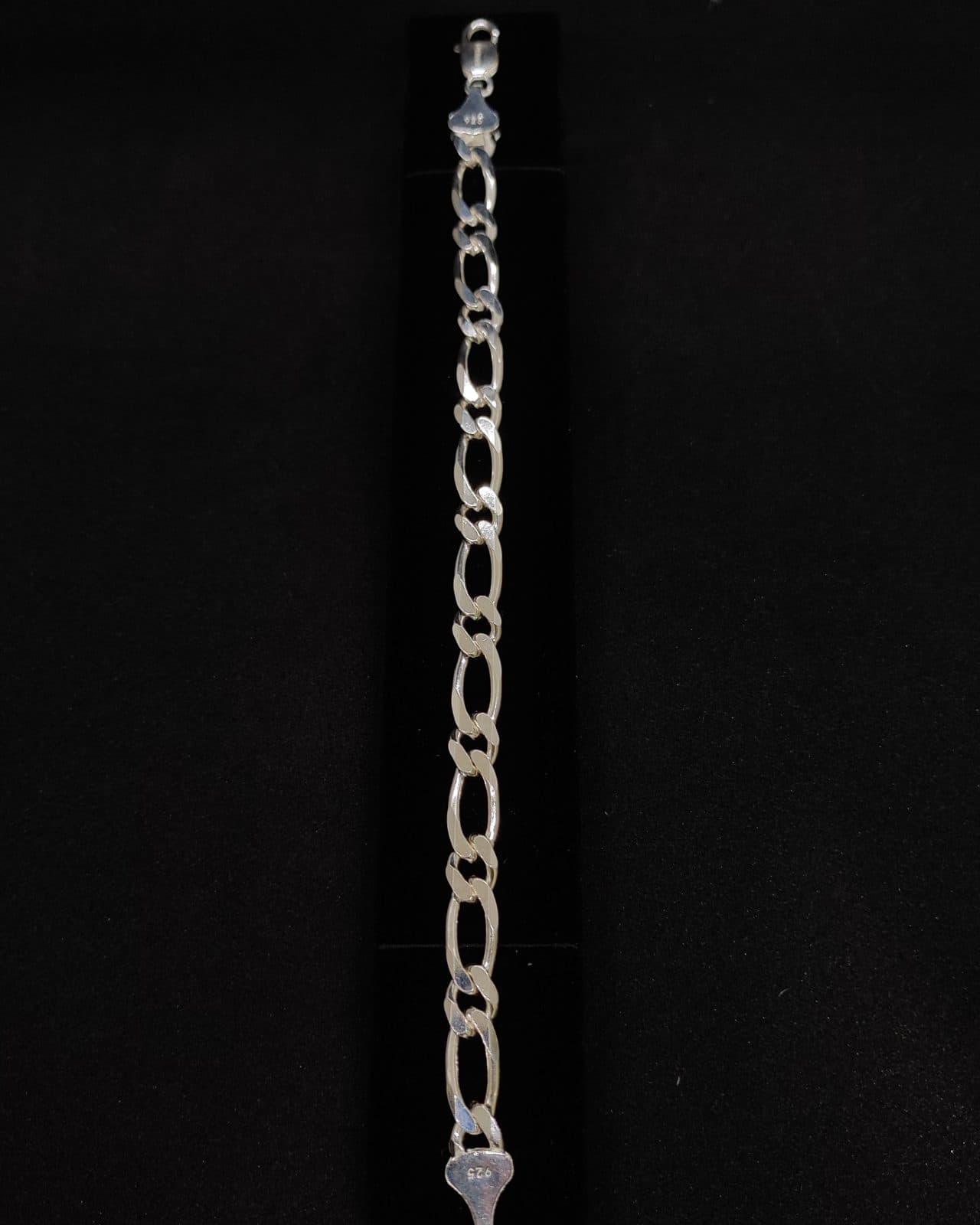 Bracelet — view 1