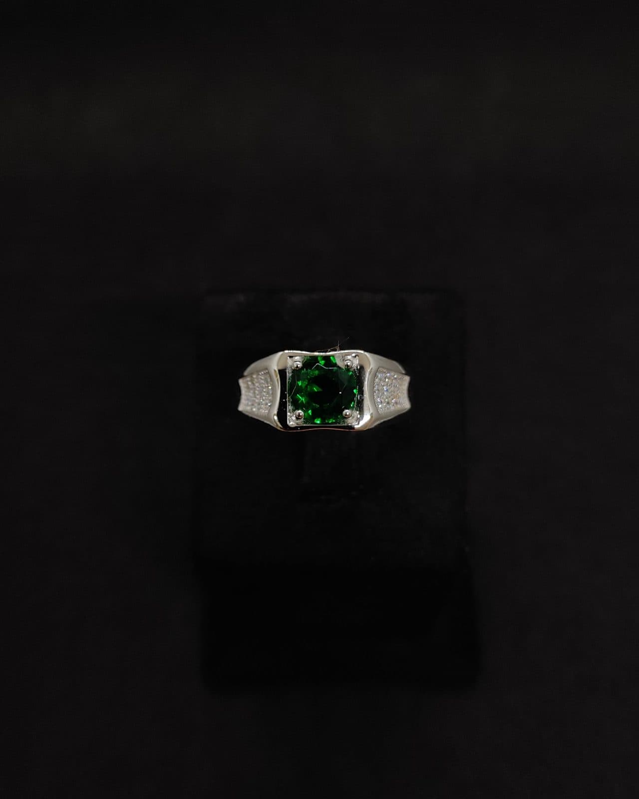 Ring — view 1
