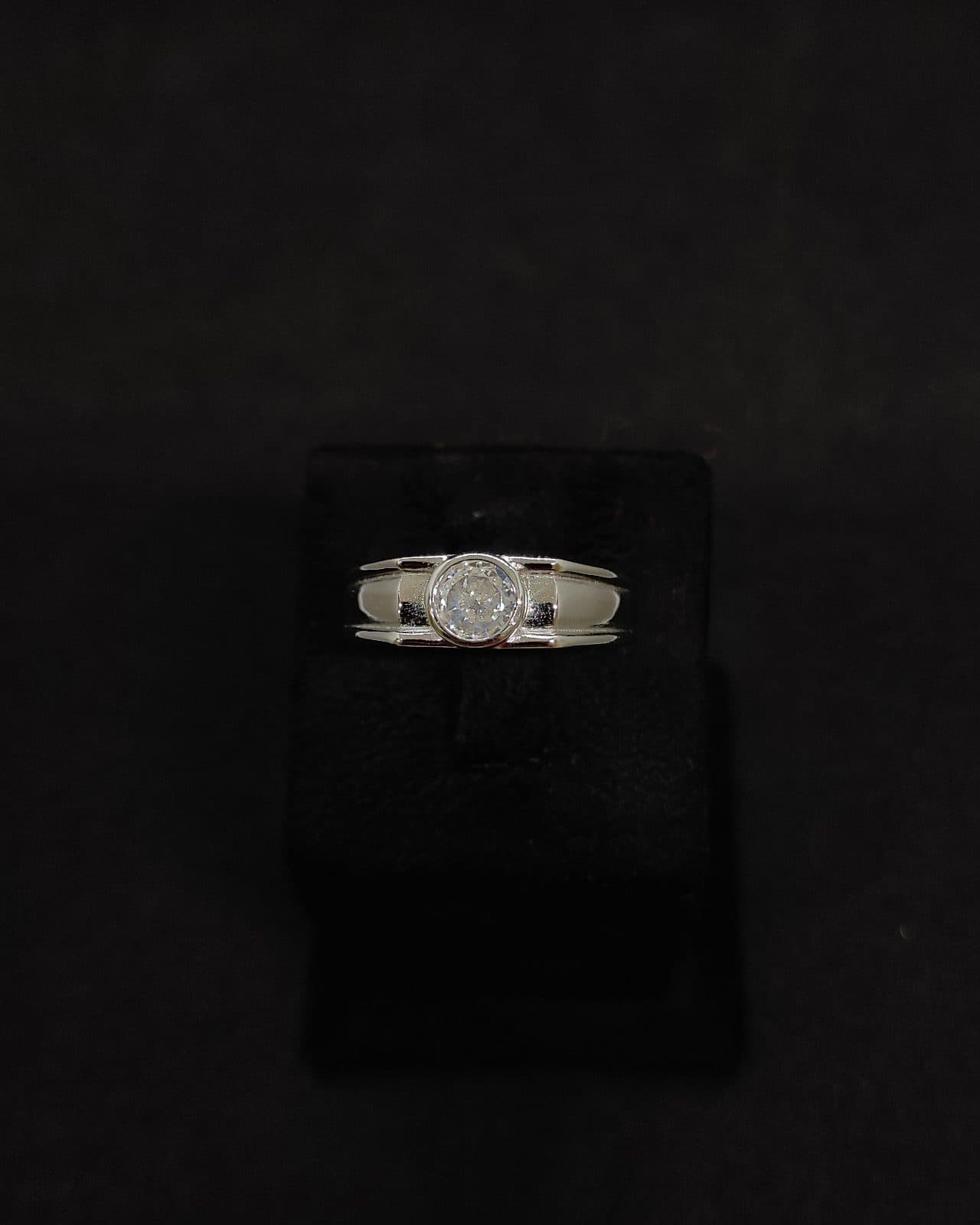 Ring — view 1