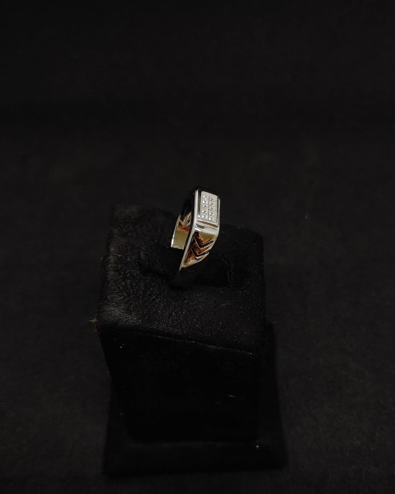 Ring — view 2