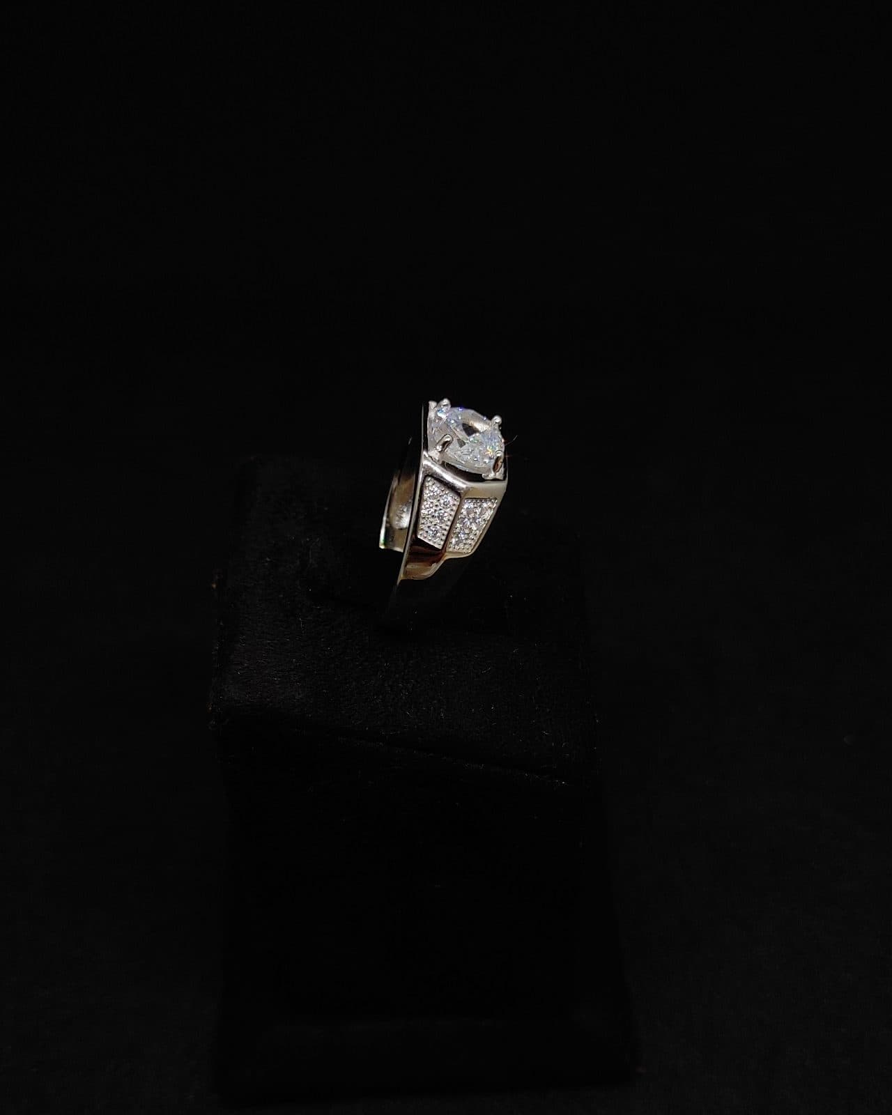 Ring — view 2