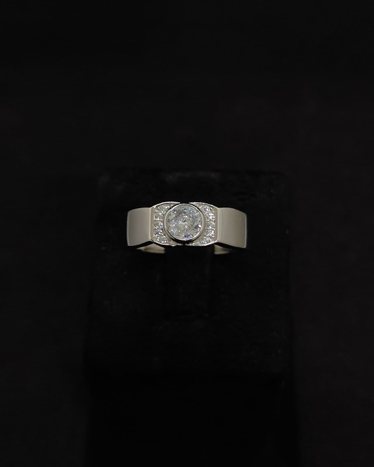 Ring — view 1