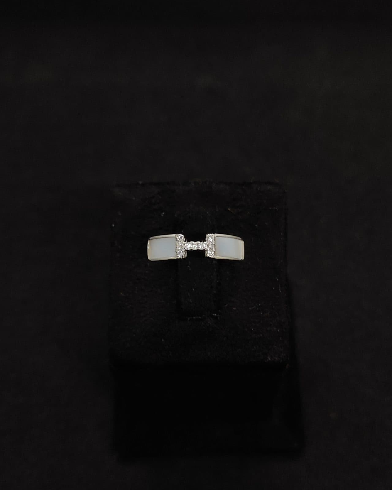 Ring — view 2