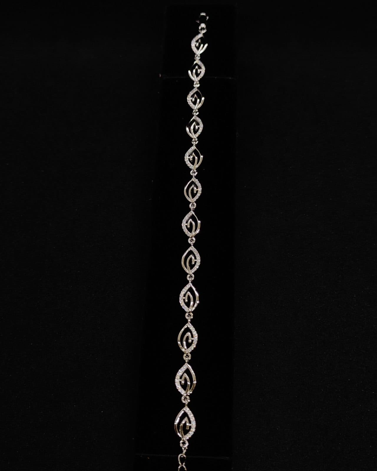 Bracelet — view 1