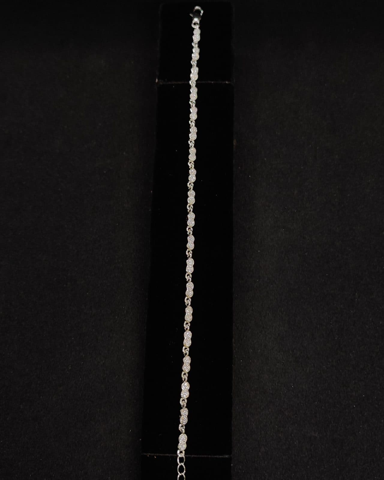 Bracelet — view 1