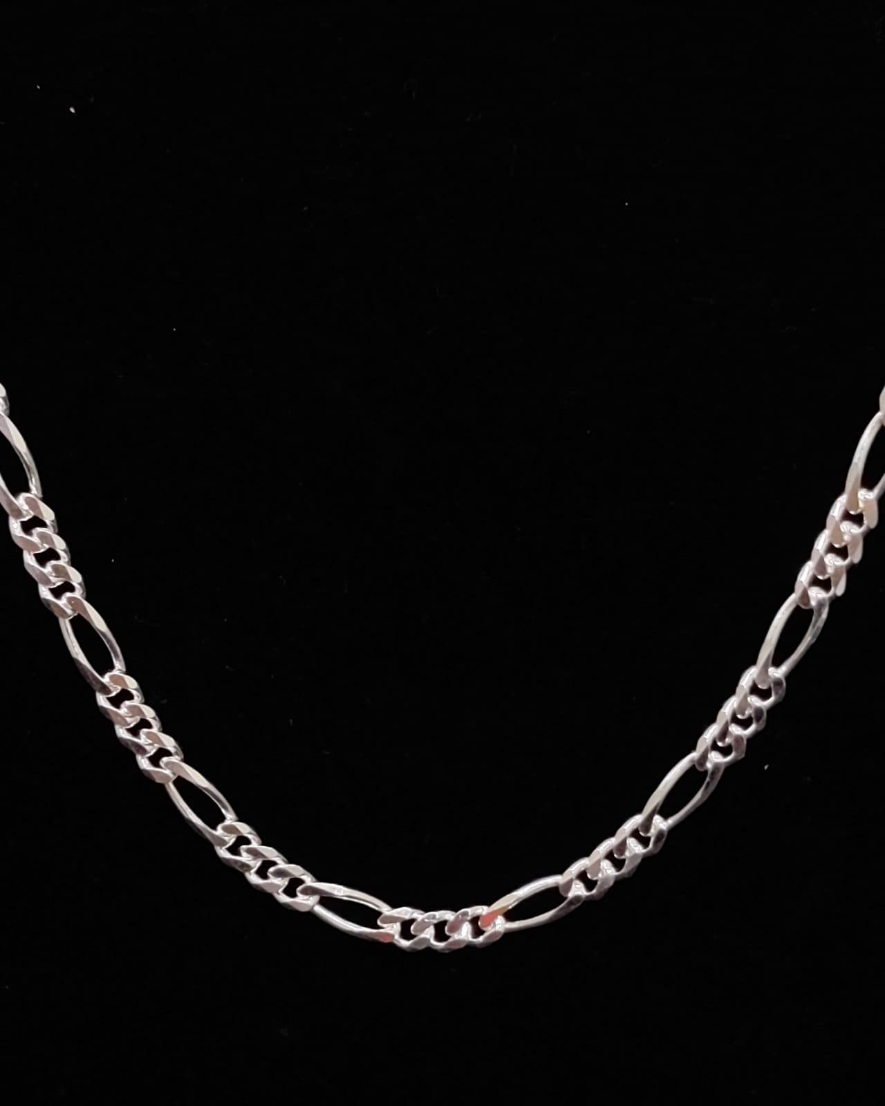 Chain — view 2