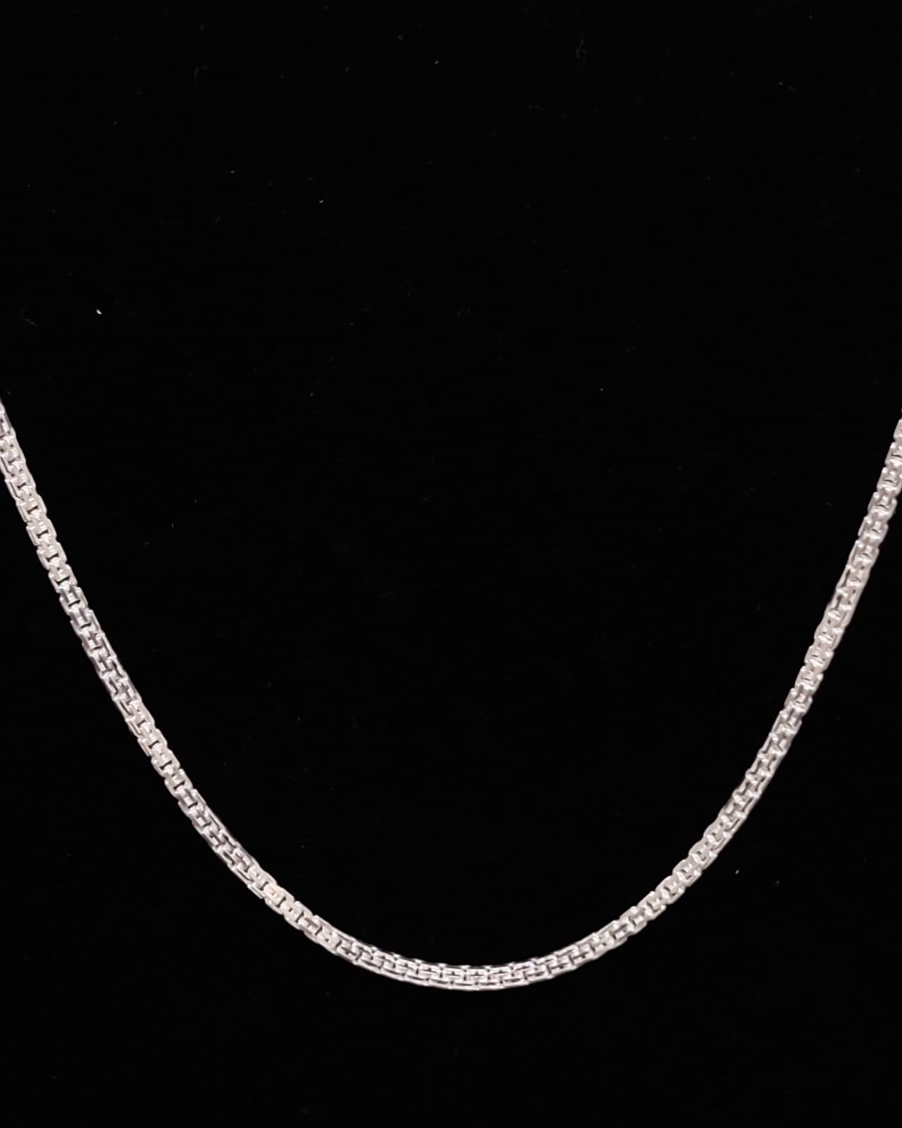 Chain — view 2
